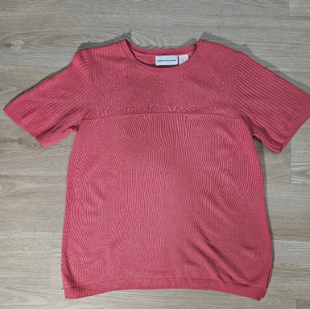 Women's Pink Short Sleeve Top
